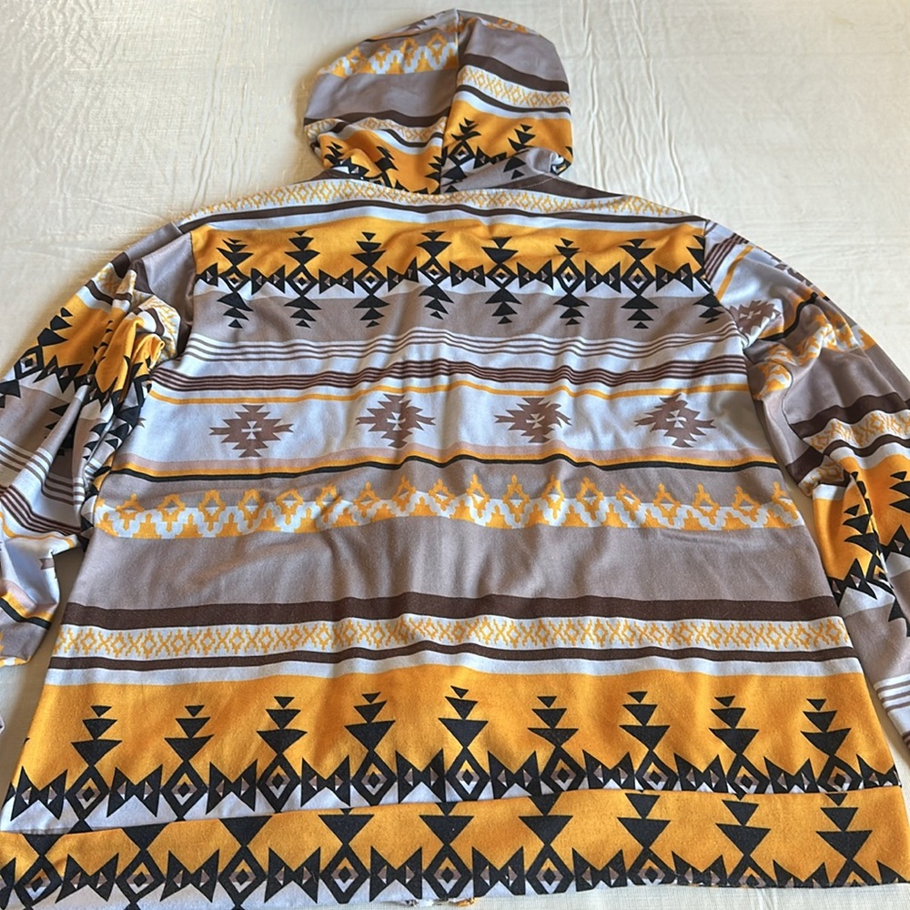 Women's *NEW* Southwestern Print Women's Full Zip Lightweight Hooded Sweater - Picture 8 of 9